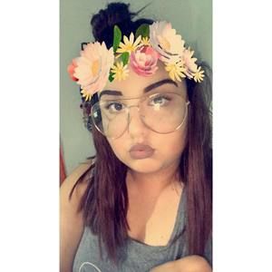 Meet your Posher, Gabriela